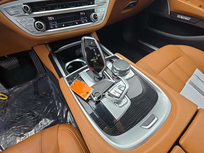 BMW 740, снимка 8 - Автомобили и джипове - 53091478