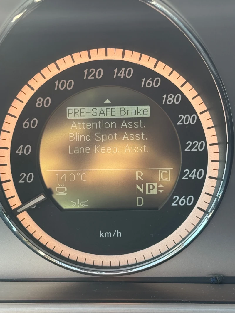 Mercedes-Benz E 350 W212, снимка 10 - Автомобили и джипове - 53410964