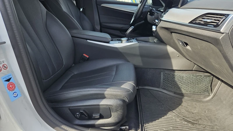 BMW 520, снимка 14 - Автомобили и джипове - 53429668