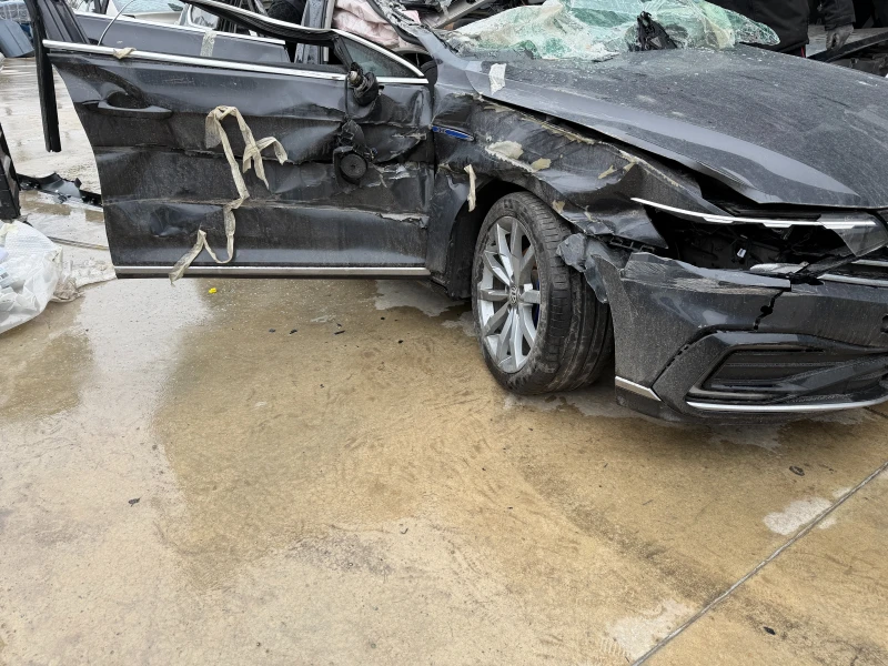 VW Passat 1.4TSI/ GTE, снимка 3 - Автомобили и джипове - 53498028