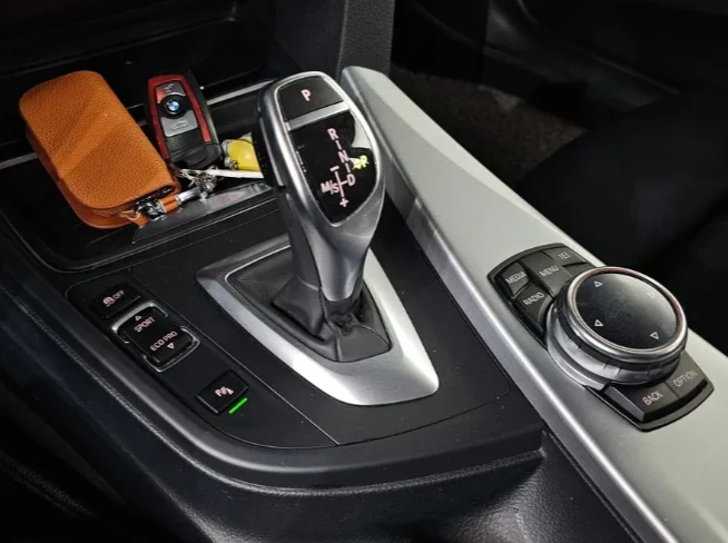 BMW 320 Sport - изображение 9