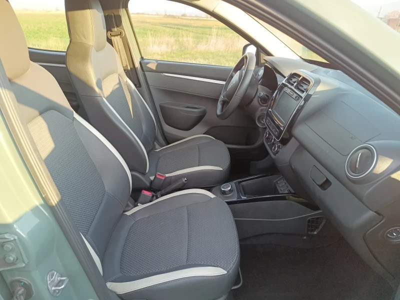 Dacia Spring, снимка 7 - Автомобили и джипове - 53951206