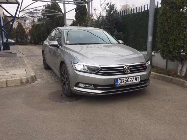VW Passat HIGHLINE"DSG"Distronic"FrontAssist* , снимка 13 - Автомобили и джипове - 54217211