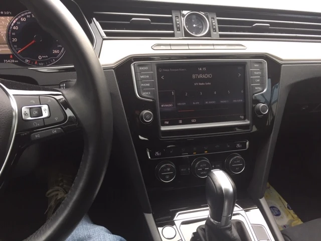 VW Passat HIGHLINE"DSG"Distronic"FrontAssist* , снимка 5 - Автомобили и джипове - 54217211