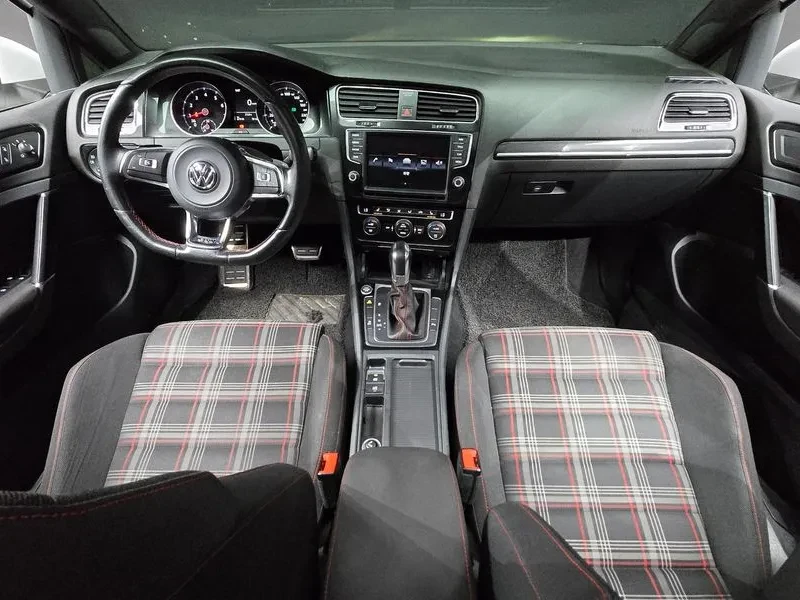 VW Golf 2.0 Gti Extreme Edition, снимка 7 - Автомобили и джипове - 55830428
