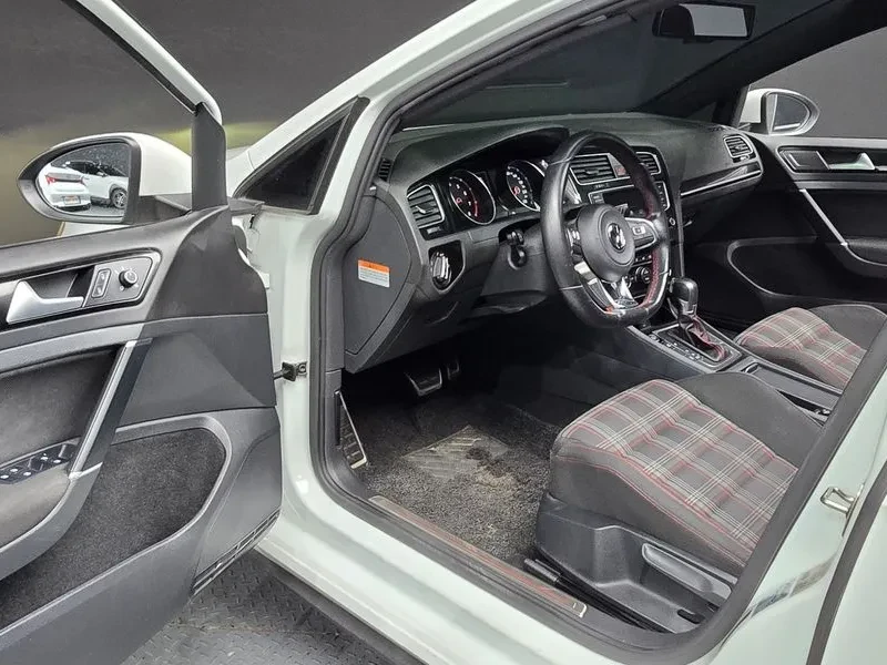 VW Golf 2.0 Gti Extreme Edition, снимка 10 - Автомобили и джипове - 55830428