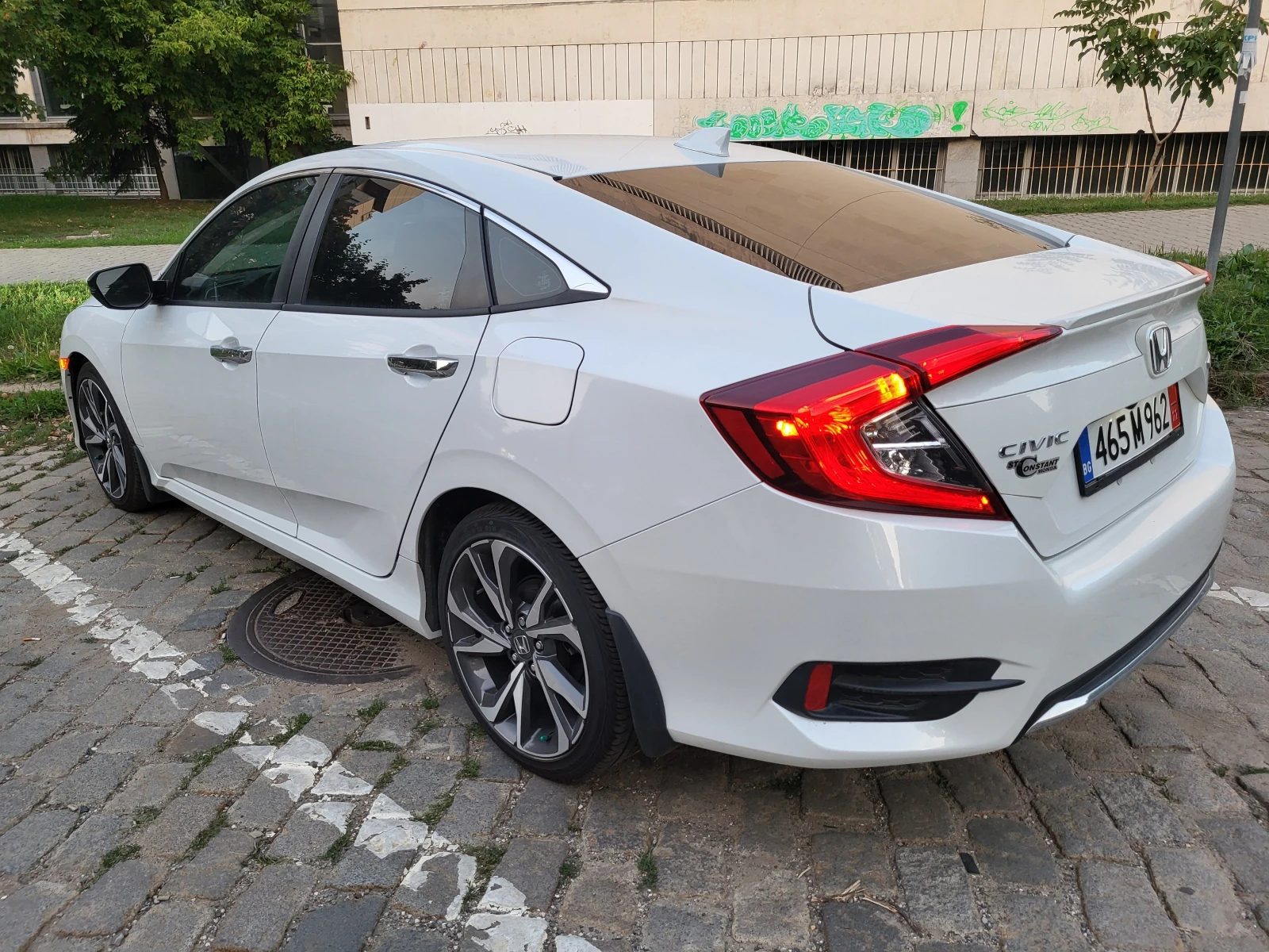 Honda Civic 1.5 EX, снимка 1