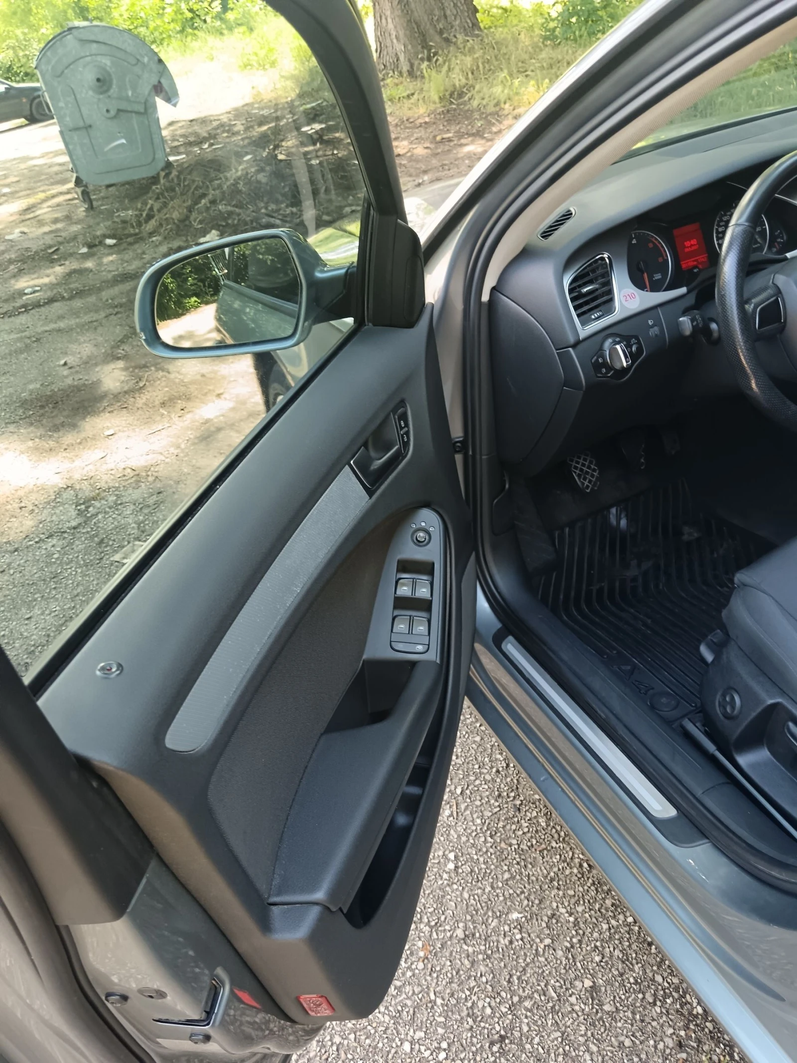 Audi A4 2.7  | Mobile.bg   11