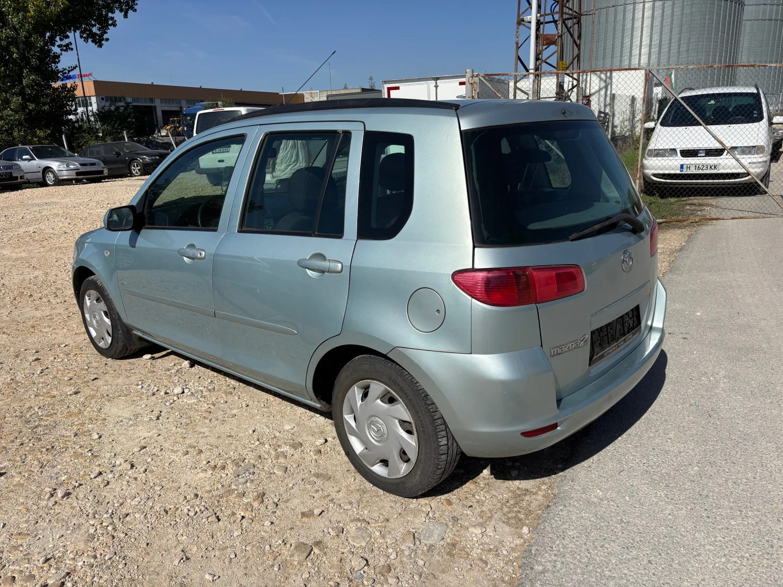 Mazda 2 1.4 бензин - изображение 6