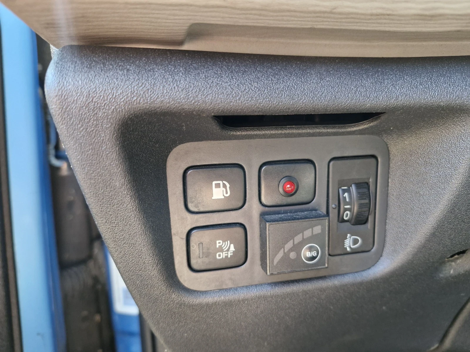 Citroen C4 Picasso 1.6 бензин и Газ 120к.с. - изображение 9