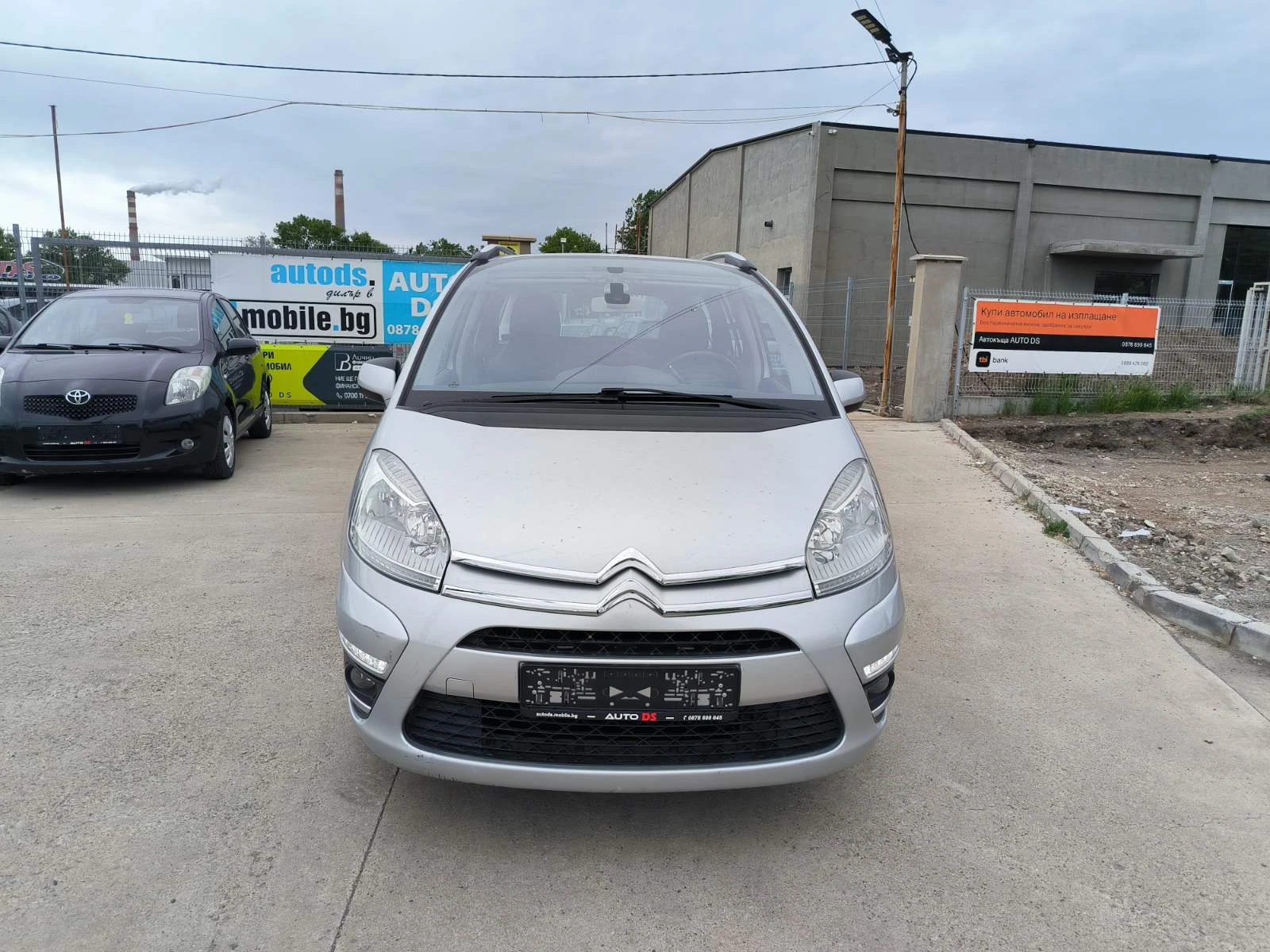 Citroen C4 Picasso 1.6d-7m-Euro-5A - изображение 2