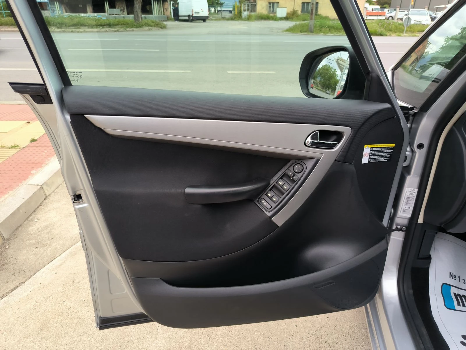 Citroen C4 Picasso 1.6d-7m-Euro-5A | Mobile.bg — изображение 12