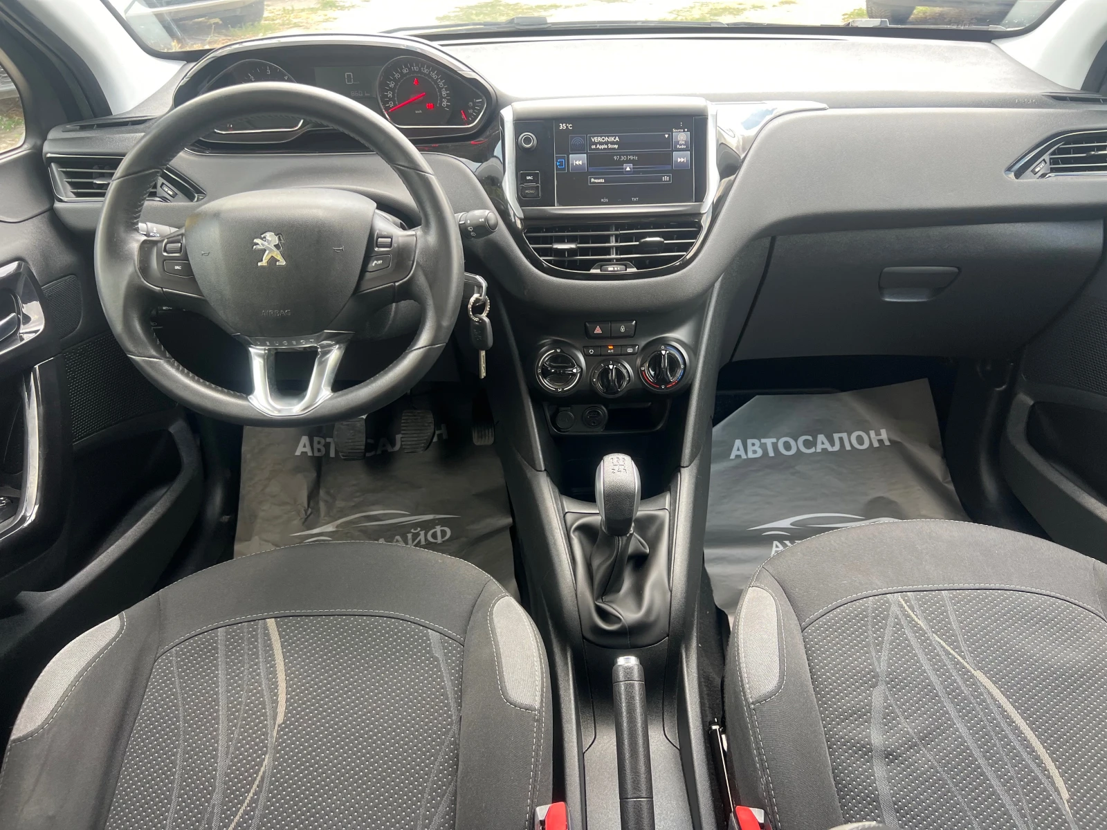Peugeot 208 1.4 E-hdi - изображение 8