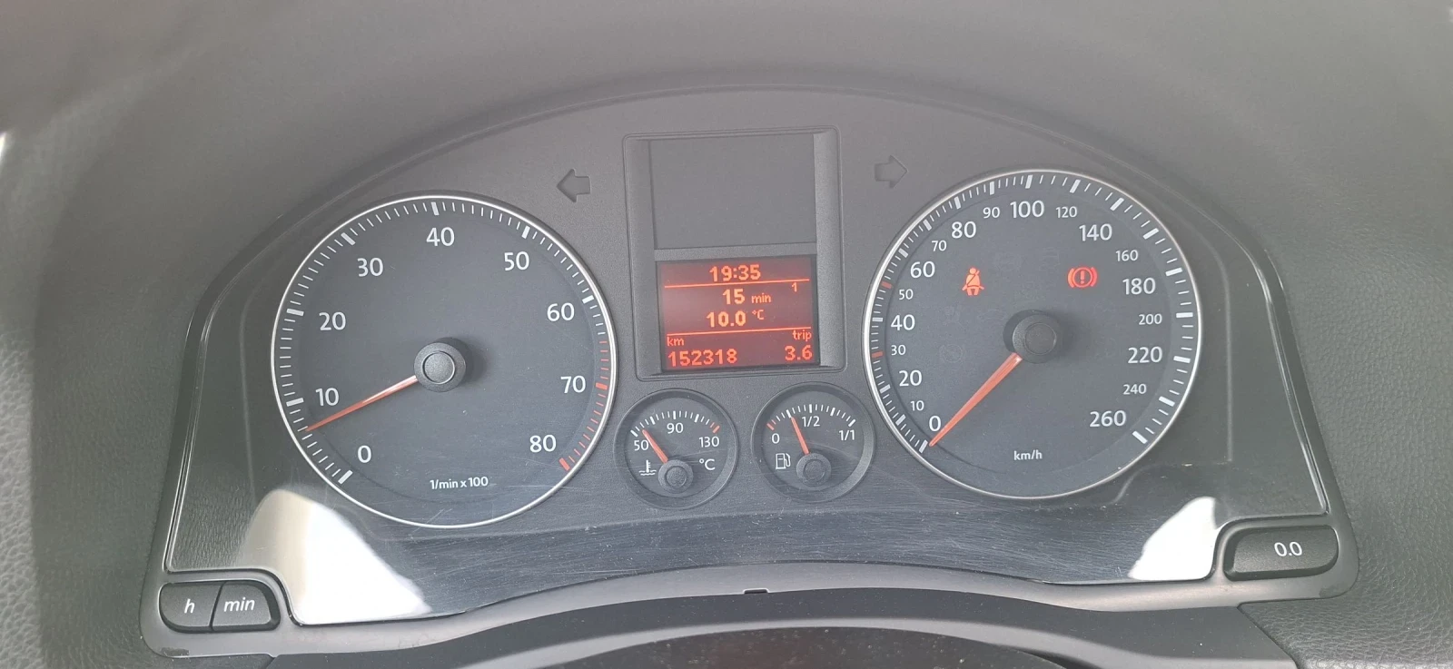 VW Jetta 1.6-102.k.c - изображение 9