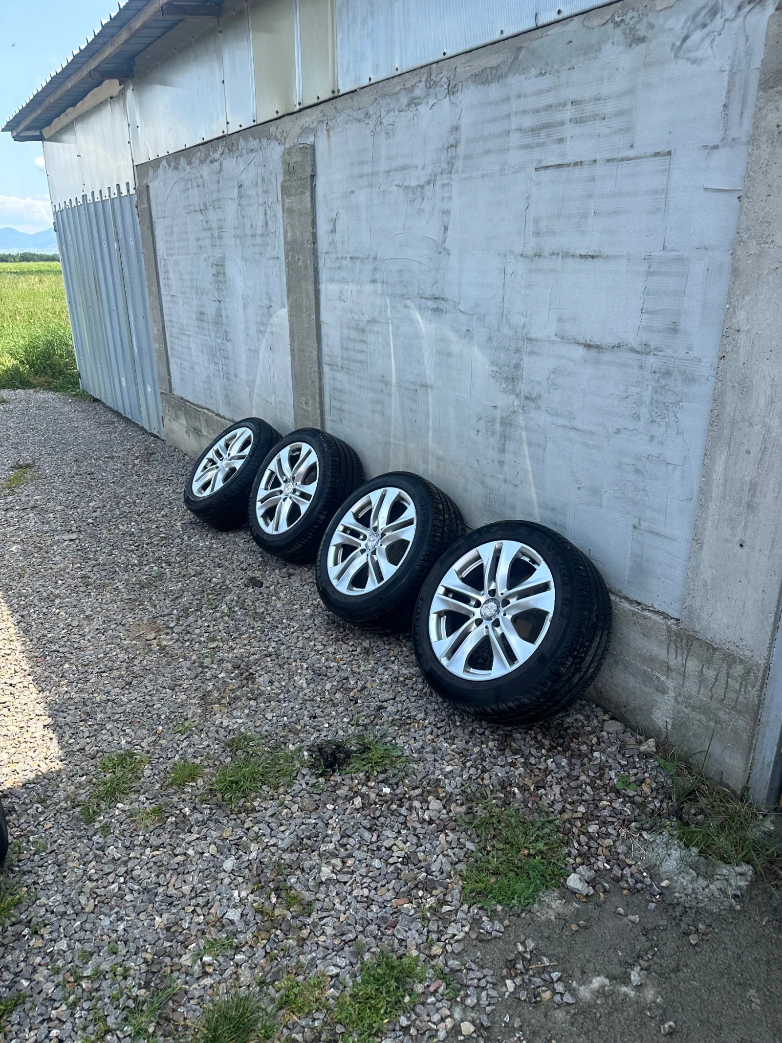 Mercedes-Benz E 250 4 matic - изображение 4