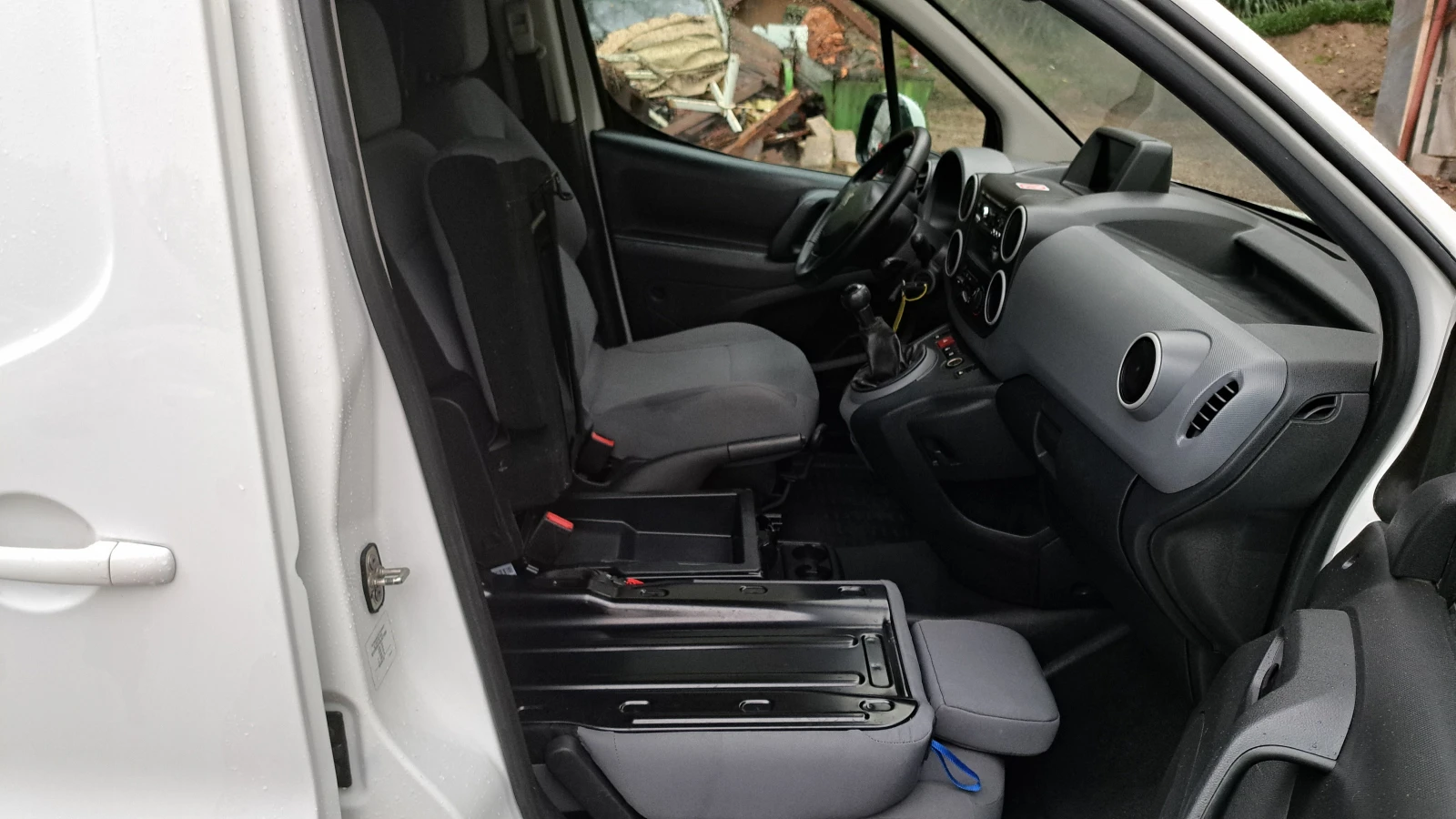 Peugeot Partner  2÷1 места ТОП - изображение 8