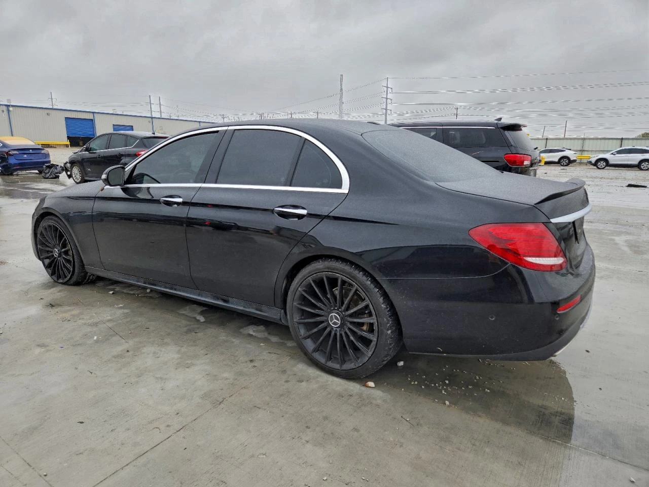 Mercedes-Benz E 300 AMG* PACK* BURMESTER* ПОДГРЕВ* КАМЕРА* КЕЙЛЕС*  - изображение 4