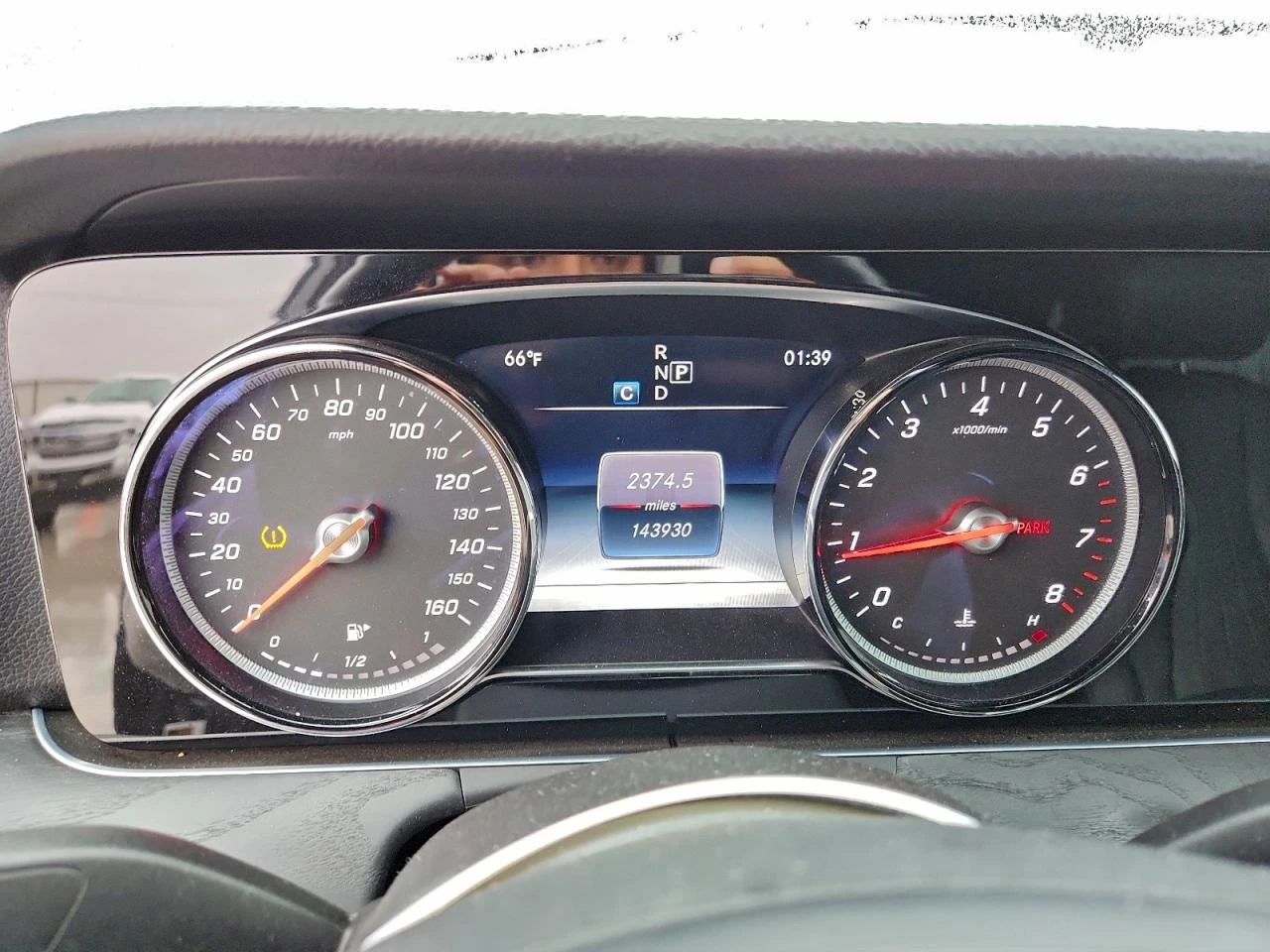 Mercedes-Benz E 300 AMG* PACK* BURMESTER* ПОДГРЕВ* КАМЕРА* КЕЙЛЕС*  - изображение 8