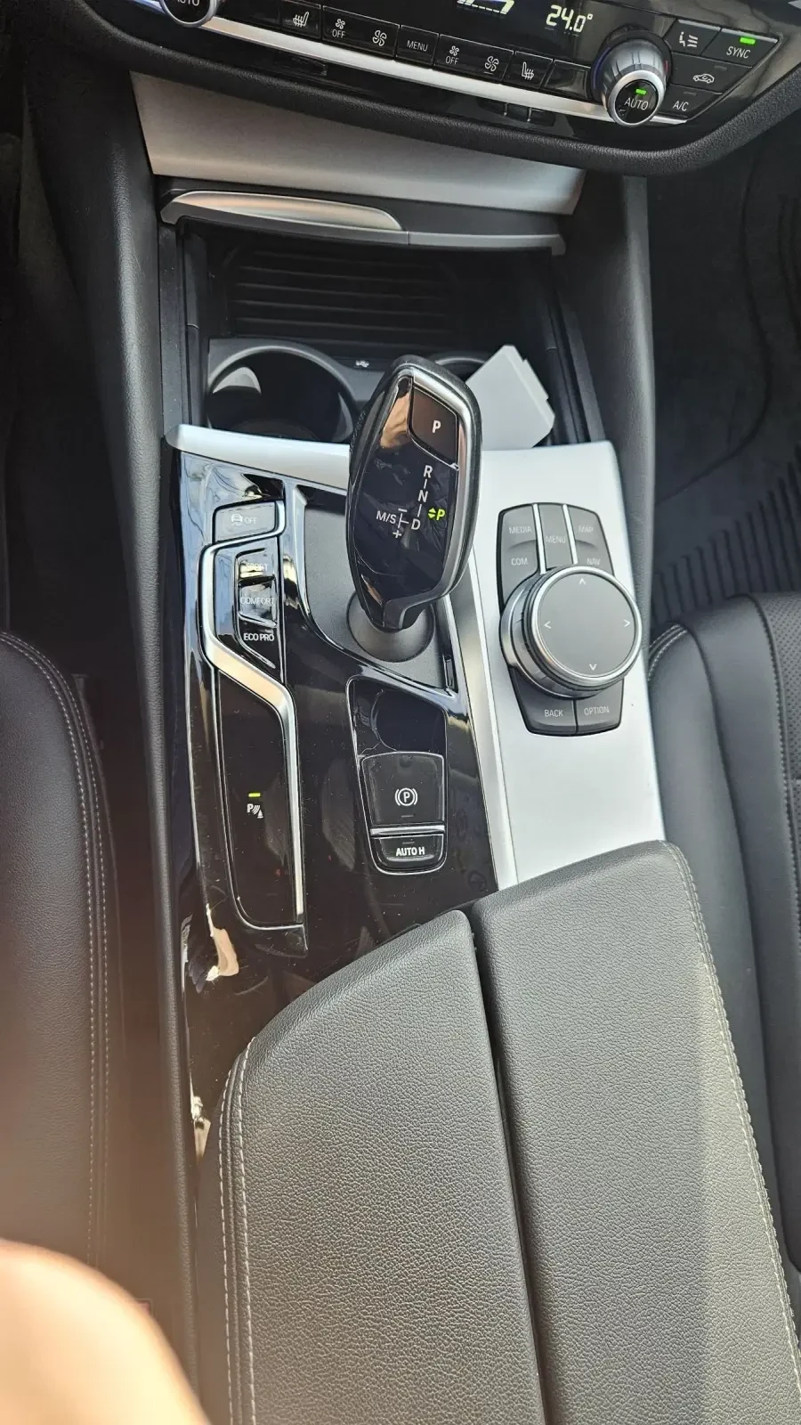 BMW 520, снимка 6 - Автомобили и джипове - 53429668