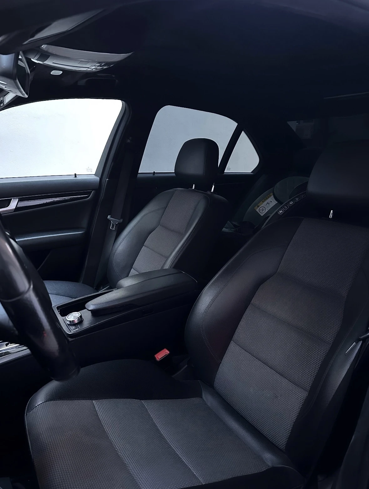 Mercedes-Benz C 220  - изображение 6