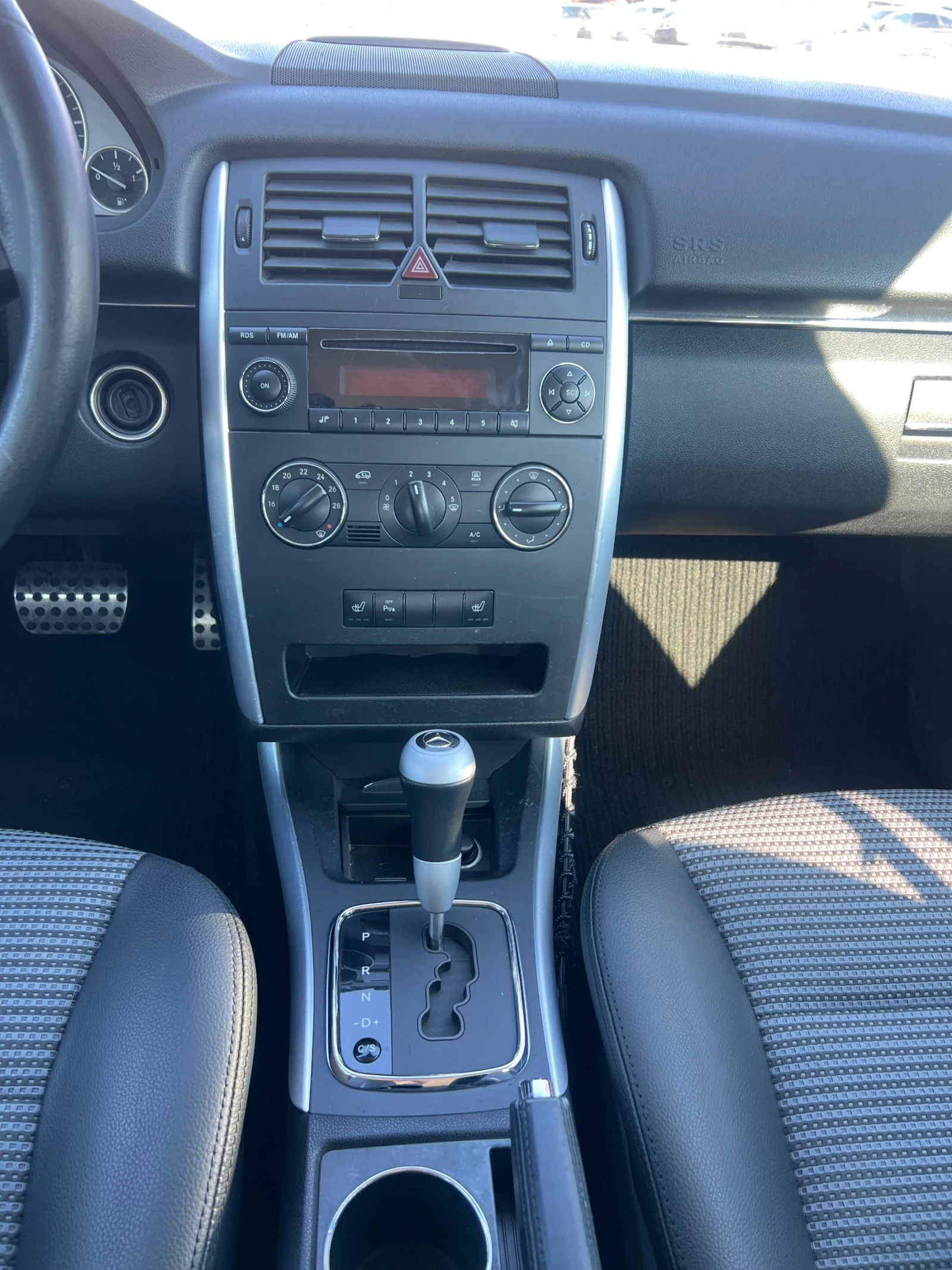 Mercedes-Benz B 200 2.0cdi , снимка 11 - Автомобили и джипове - 53744905