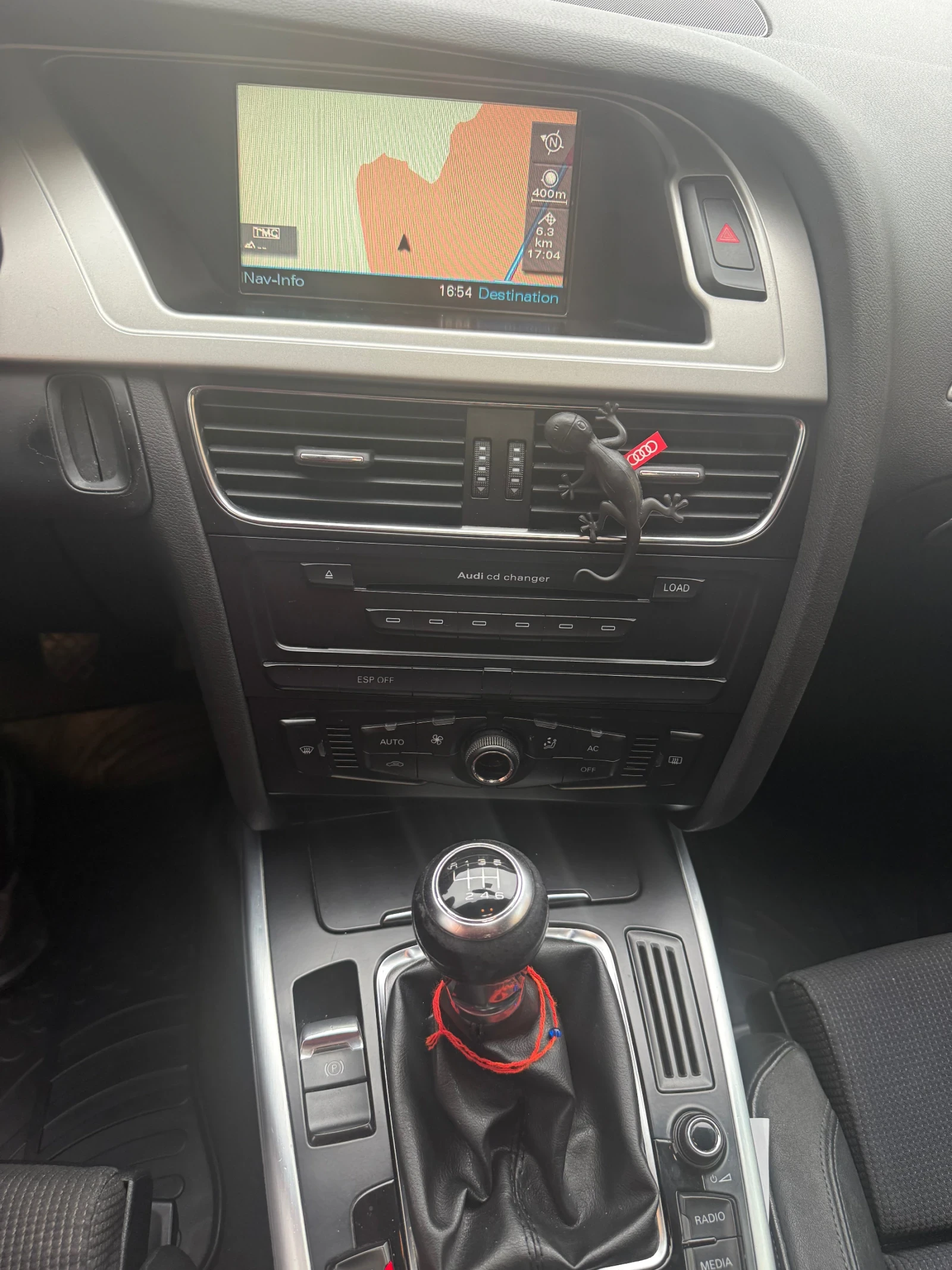 Audi A4 2.0 143 S-LINE, снимка 10 - Автомобили и джипове - 54017774