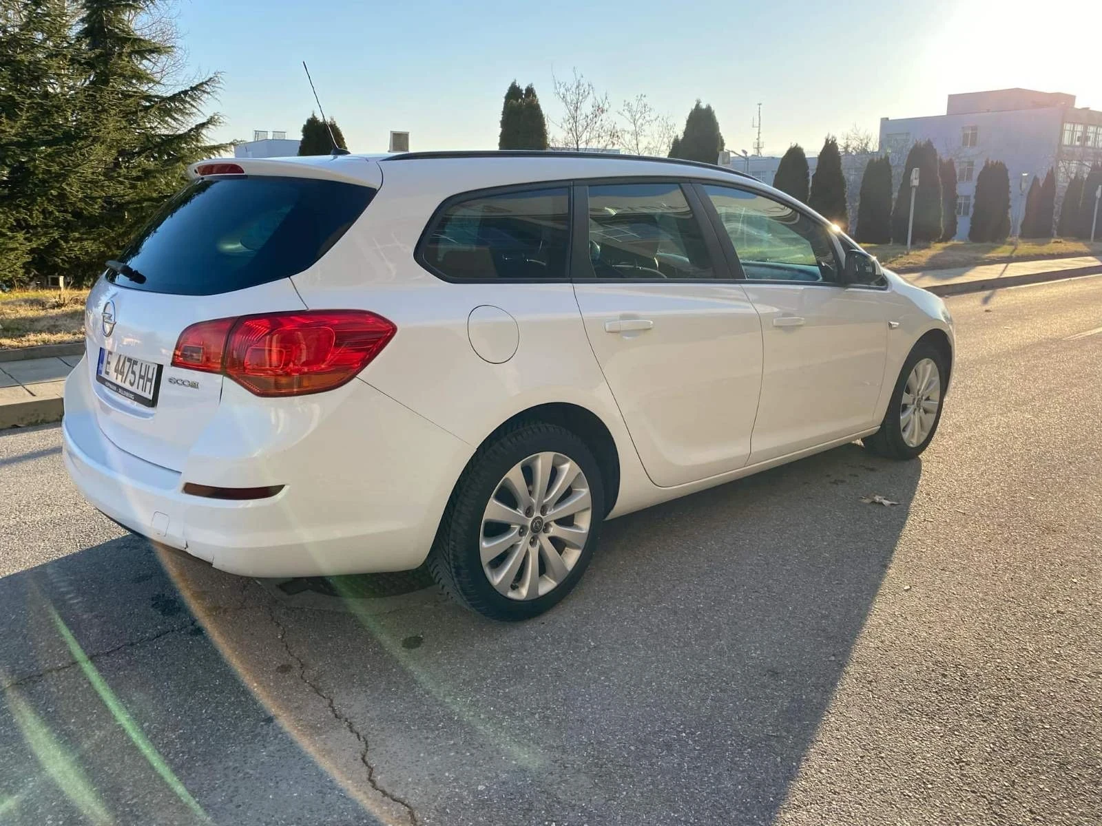 Opel Astra 1.4 101 ks gas, снимка 6 - Автомобили и джипове - 54205867