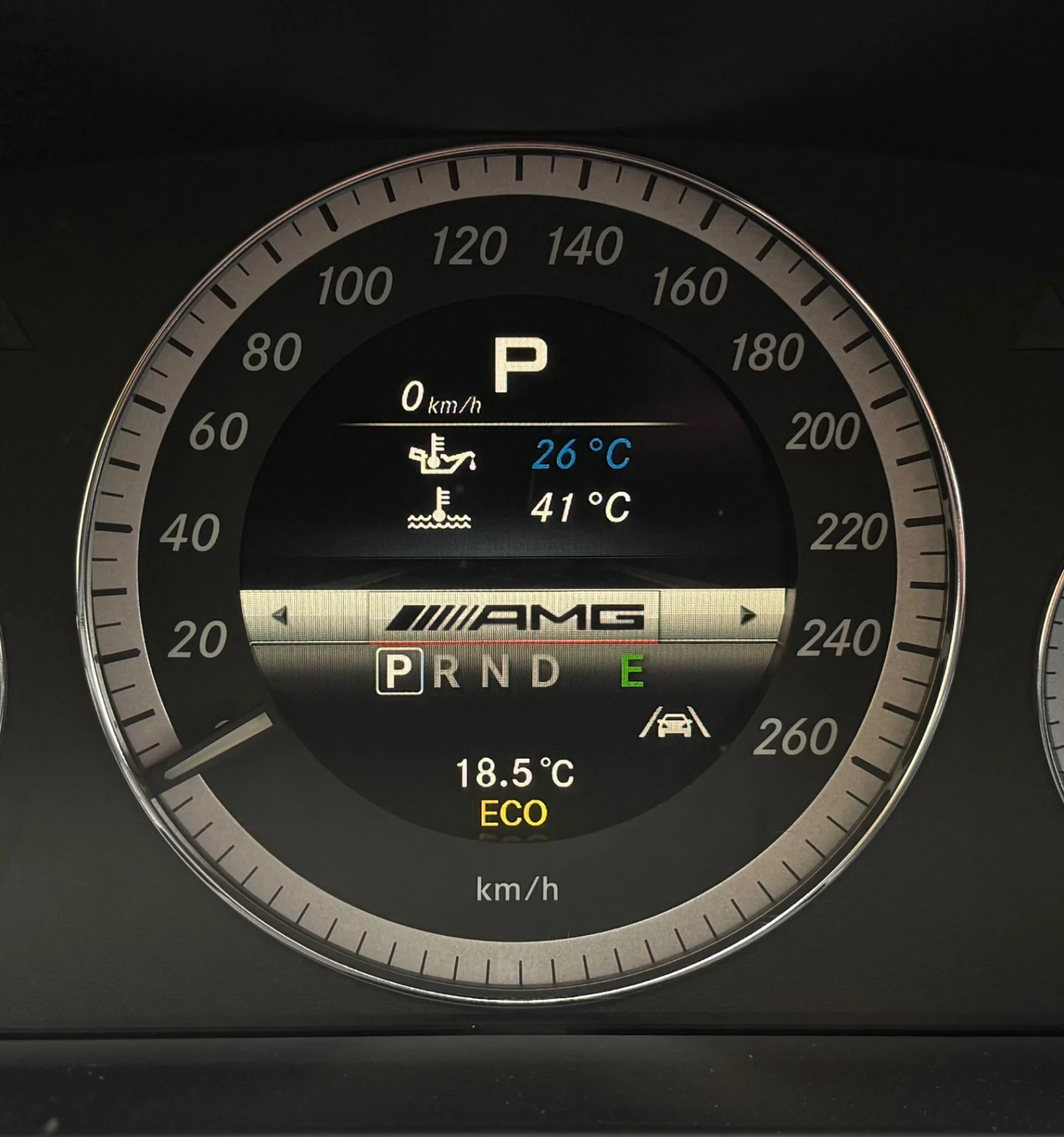 Mercedes-Benz E 300 ДИСТРОНИК/МЪРТВА ЗОНА/СПОРТ САЛОН/СУПЕРВИЗИЯ, снимка 13 - Автомобили и джипове - 54215418