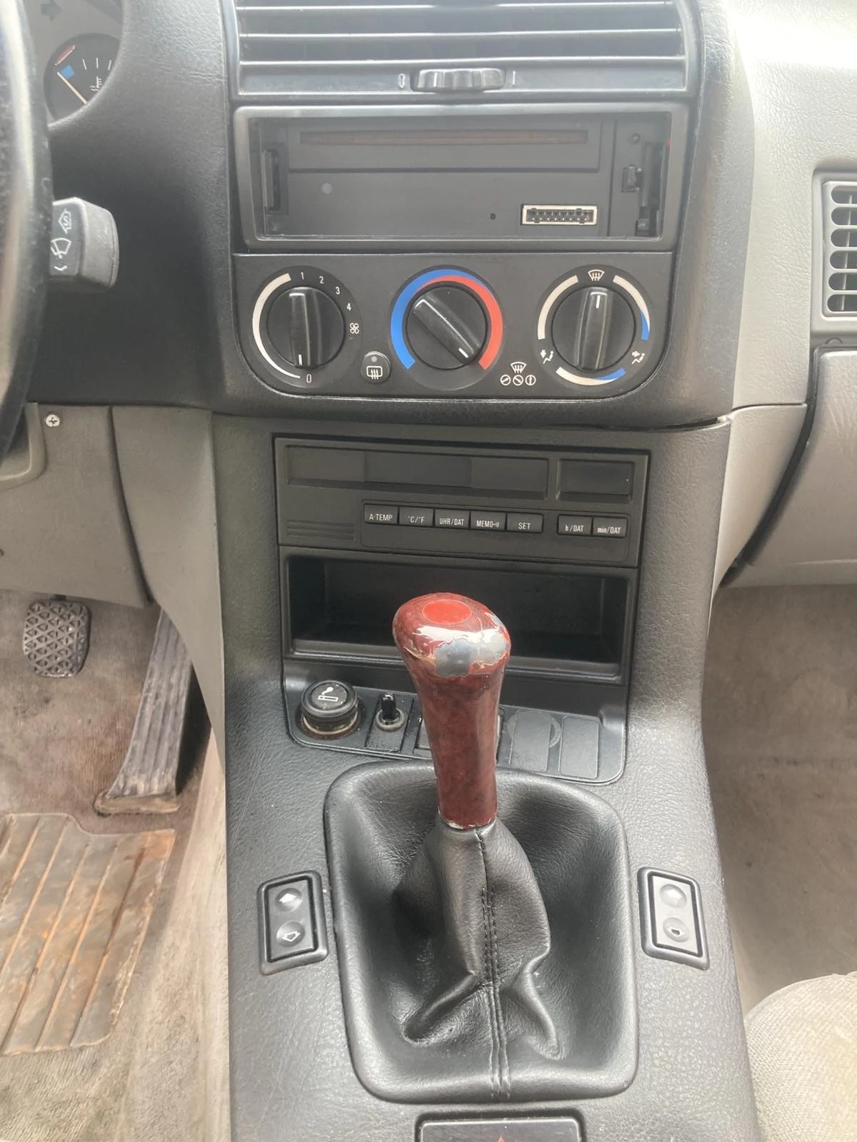 BMW 320 Is Купе Бензин Клима Топ Цена, снимка 13 - Автомобили и джипове - 54261394