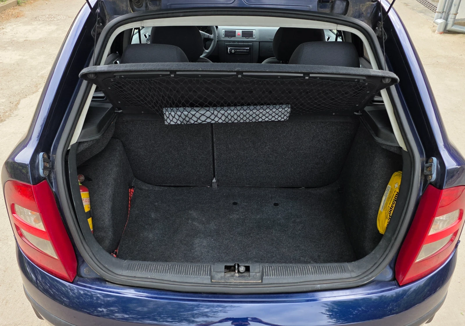 Skoda Fabia 1.9 101кс втори собственик, снимка 12 - Автомобили и джипове - 54602049