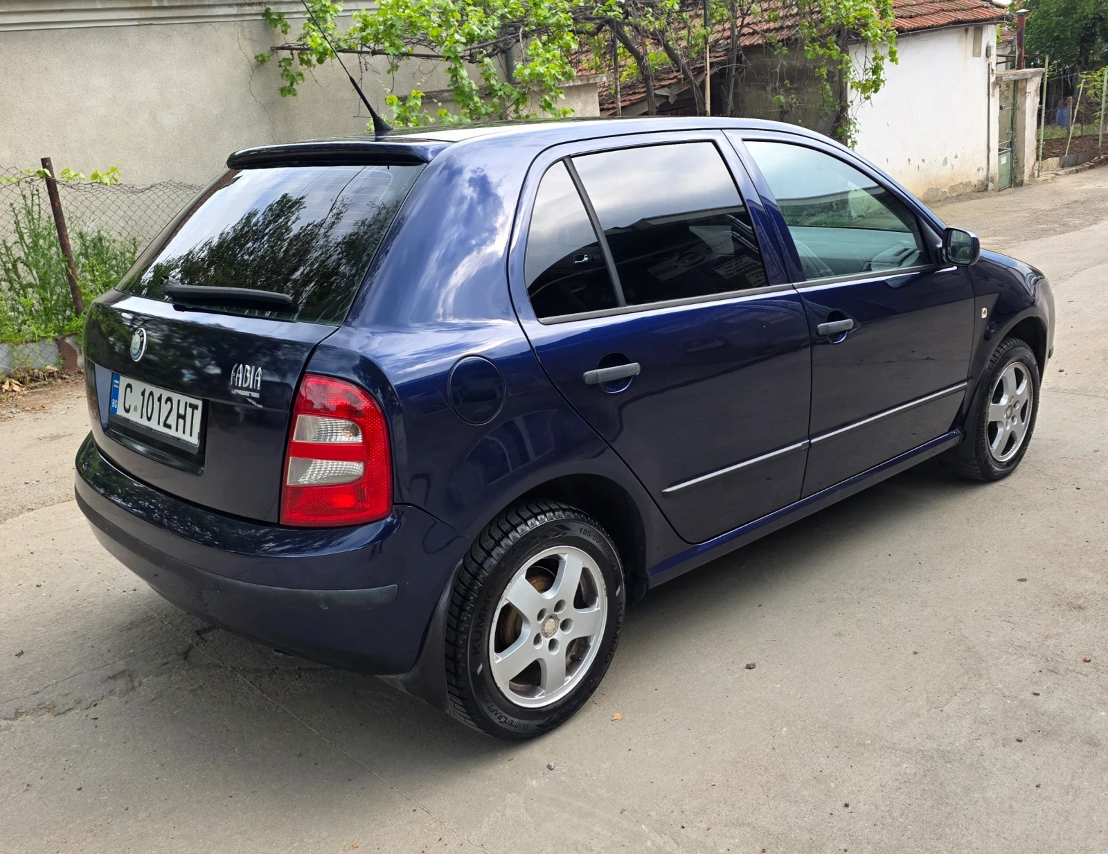 Skoda Fabia 1.9 101кс втори собственик, снимка 4 - Автомобили и джипове - 54602049