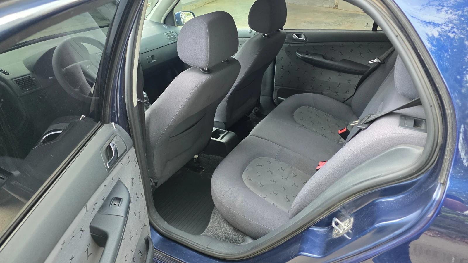 Skoda Fabia 1.9 101кс втори собственик, снимка 10 - Автомобили и джипове - 54602049