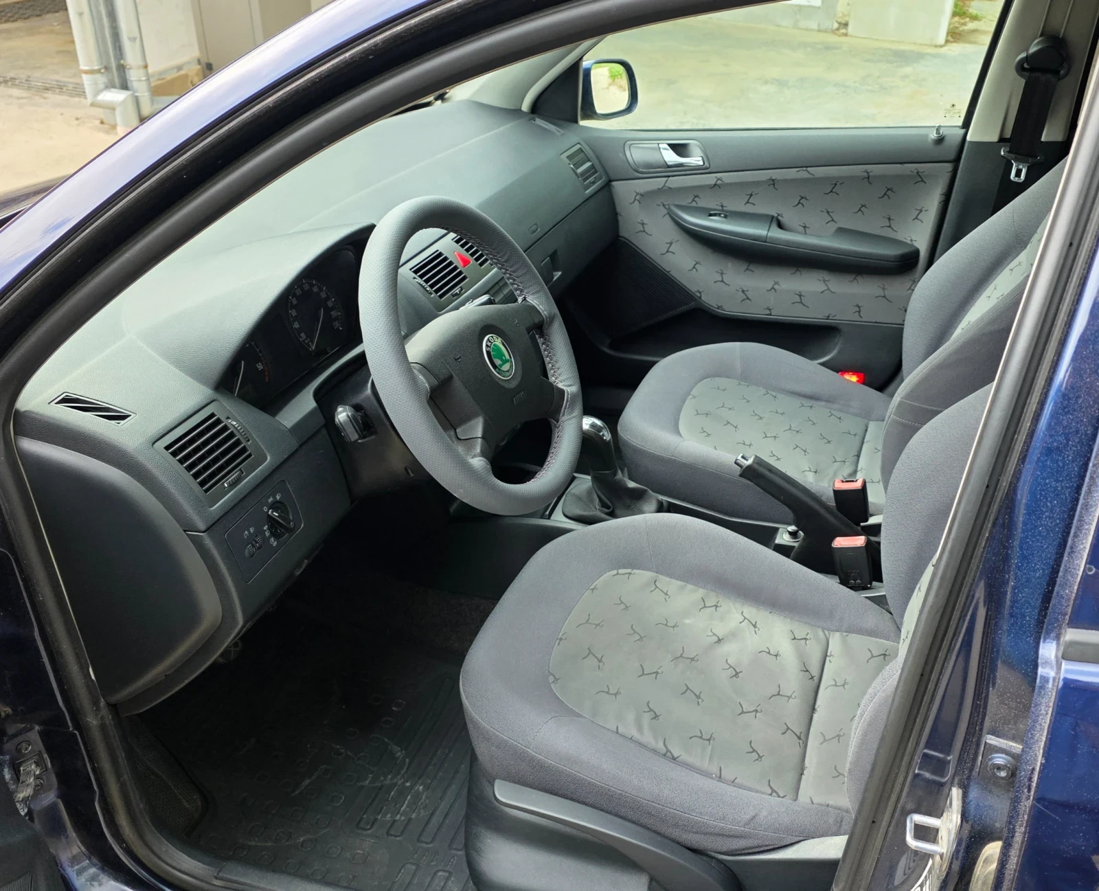 Skoda Fabia 1.9 101кс втори собственик, снимка 11 - Автомобили и джипове - 54602049