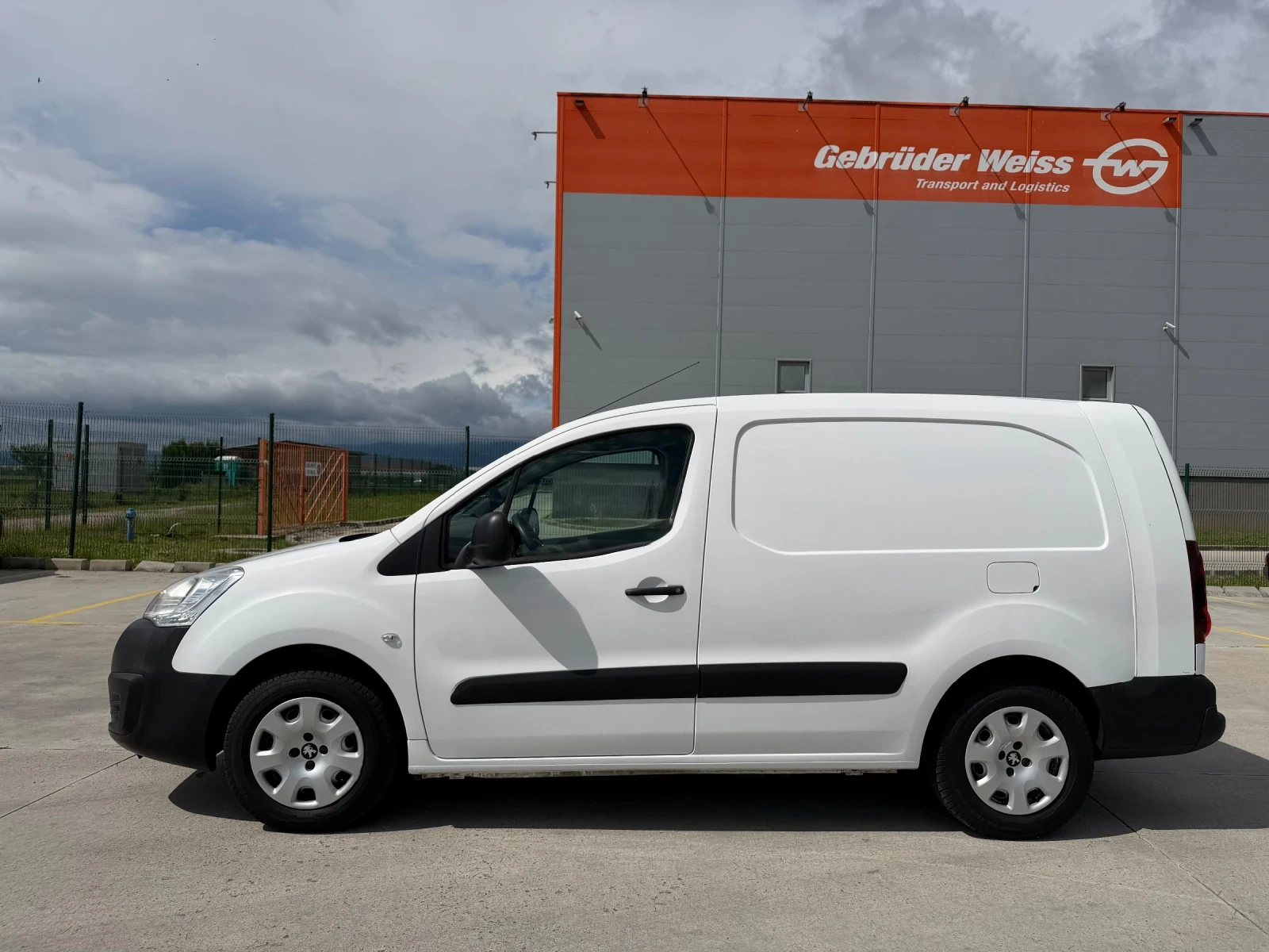 Peugeot Partner Electric Austria, снимка 4 - Автомобили и джипове - 54654860