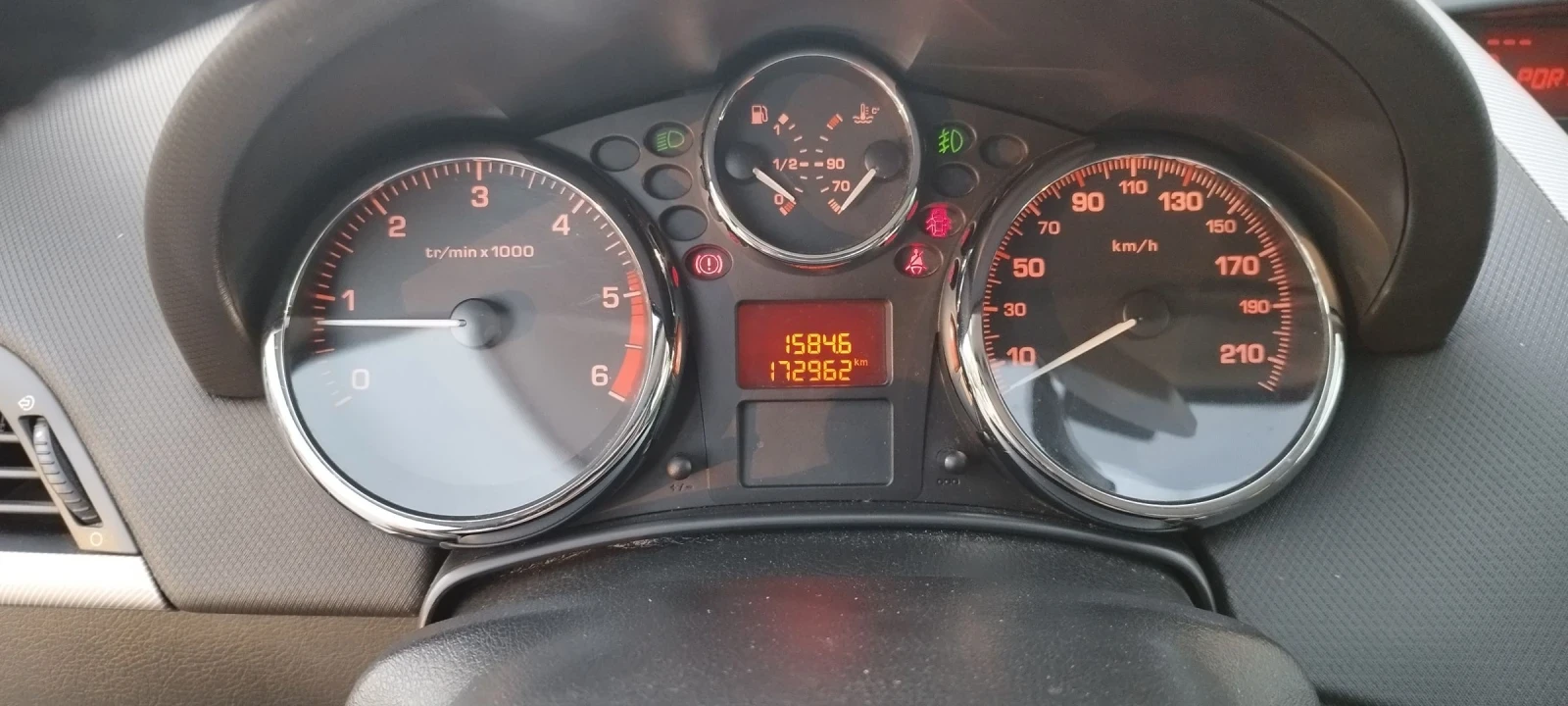 Peugeot 207, снимка 10 - Автомобили и джипове - 54999586
