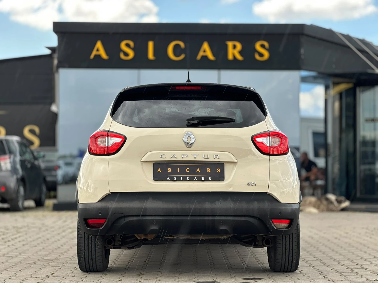 Renault Captur /1.5D / EURO 5 / NAVI / , снимка 4 - Автомобили и джипове - 55220303