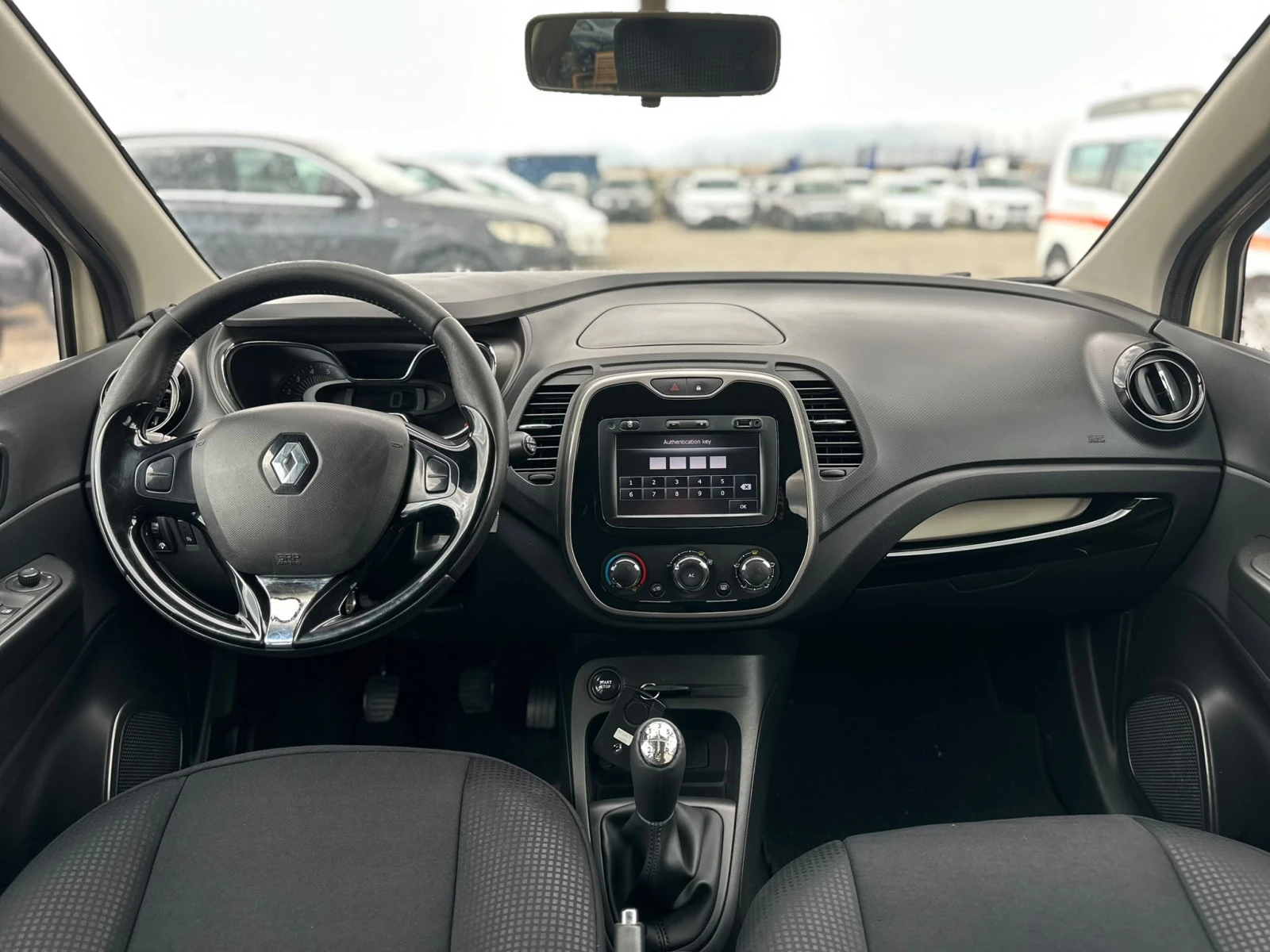 Renault Captur /1.5D / EURO 5 / NAVI / , снимка 13 - Автомобили и джипове - 55220303