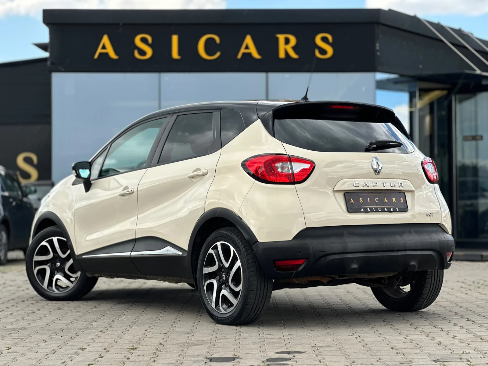 Renault Captur /1.5D / EURO 5 / NAVI / , снимка 3 - Автомобили и джипове - 55220303