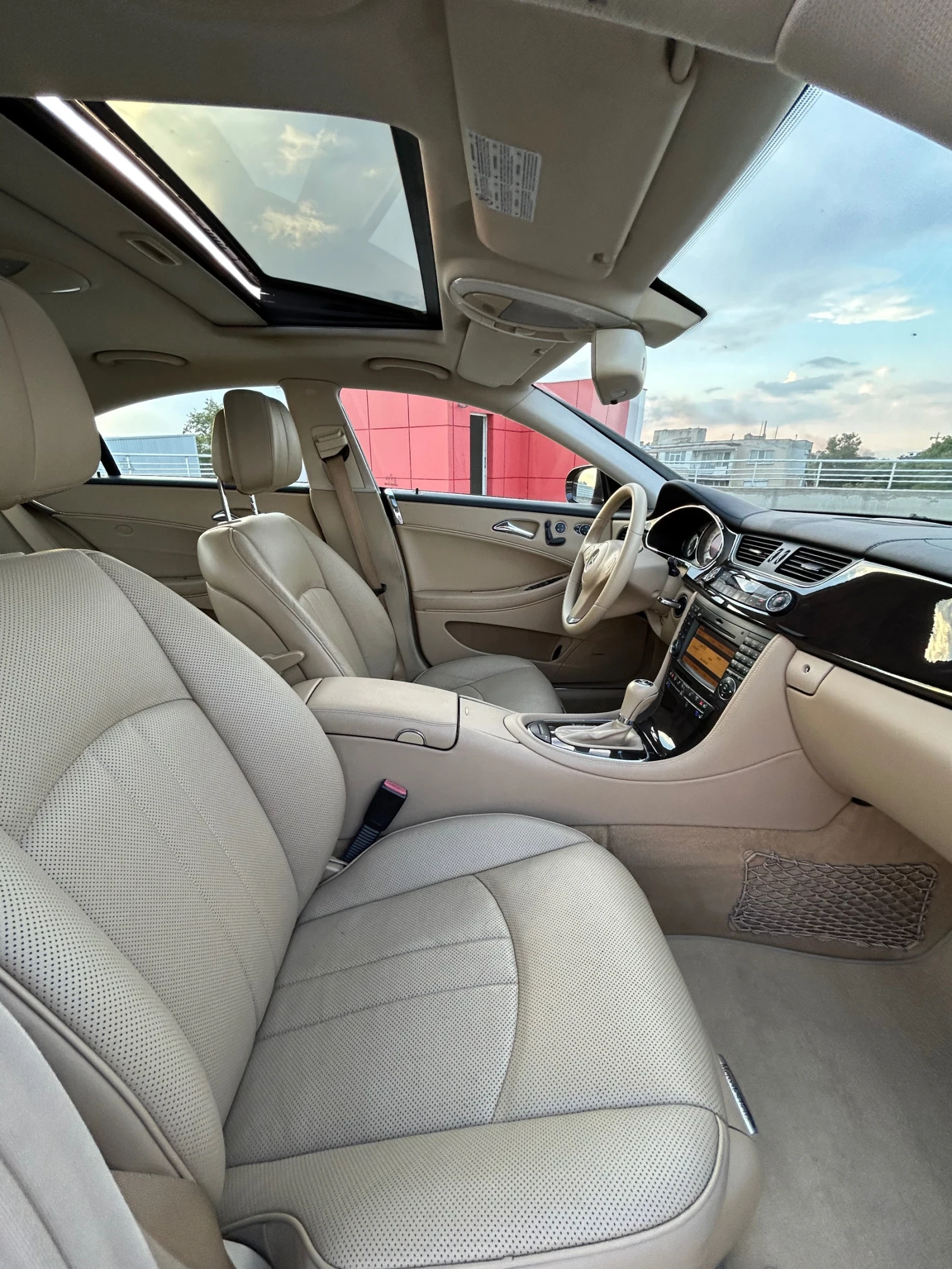 Mercedes-Benz CLS 320 CDI // ФЕЙСЛИФТ//НА ПРУЖИНИ // ОБДУХВАНЕ, снимка 14 - Автомобили и джипове - 55607873
