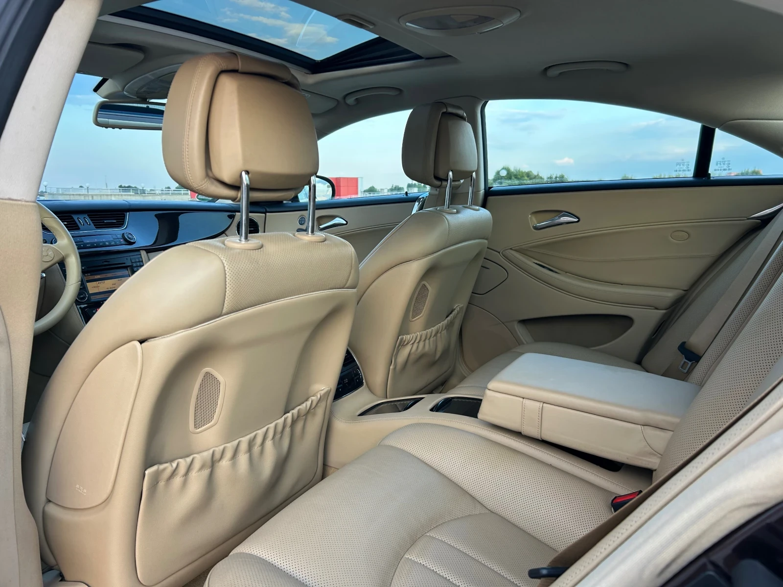 Mercedes-Benz CLS 320 CDI // ФЕЙСЛИФТ//НА ПРУЖИНИ // ОБДУХВАНЕ, снимка 11 - Автомобили и джипове - 55607873