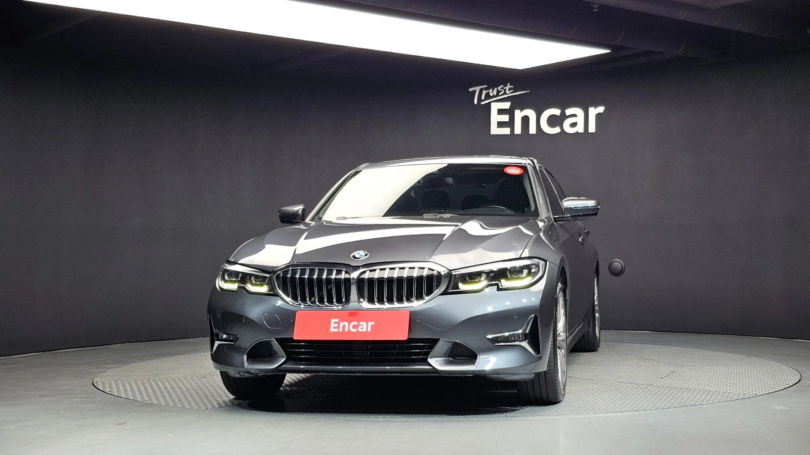 BMW 330 330i xDrive Luxury, снимка 3 - Автомобили и джипове - 55943060
