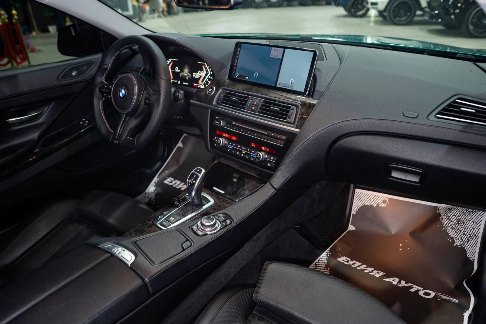 BMW 650 I COUPE MEGA FULL M LED NAVI ЛИЗИНГ 100%, снимка 13 - Автомобили и джипове - 55967758