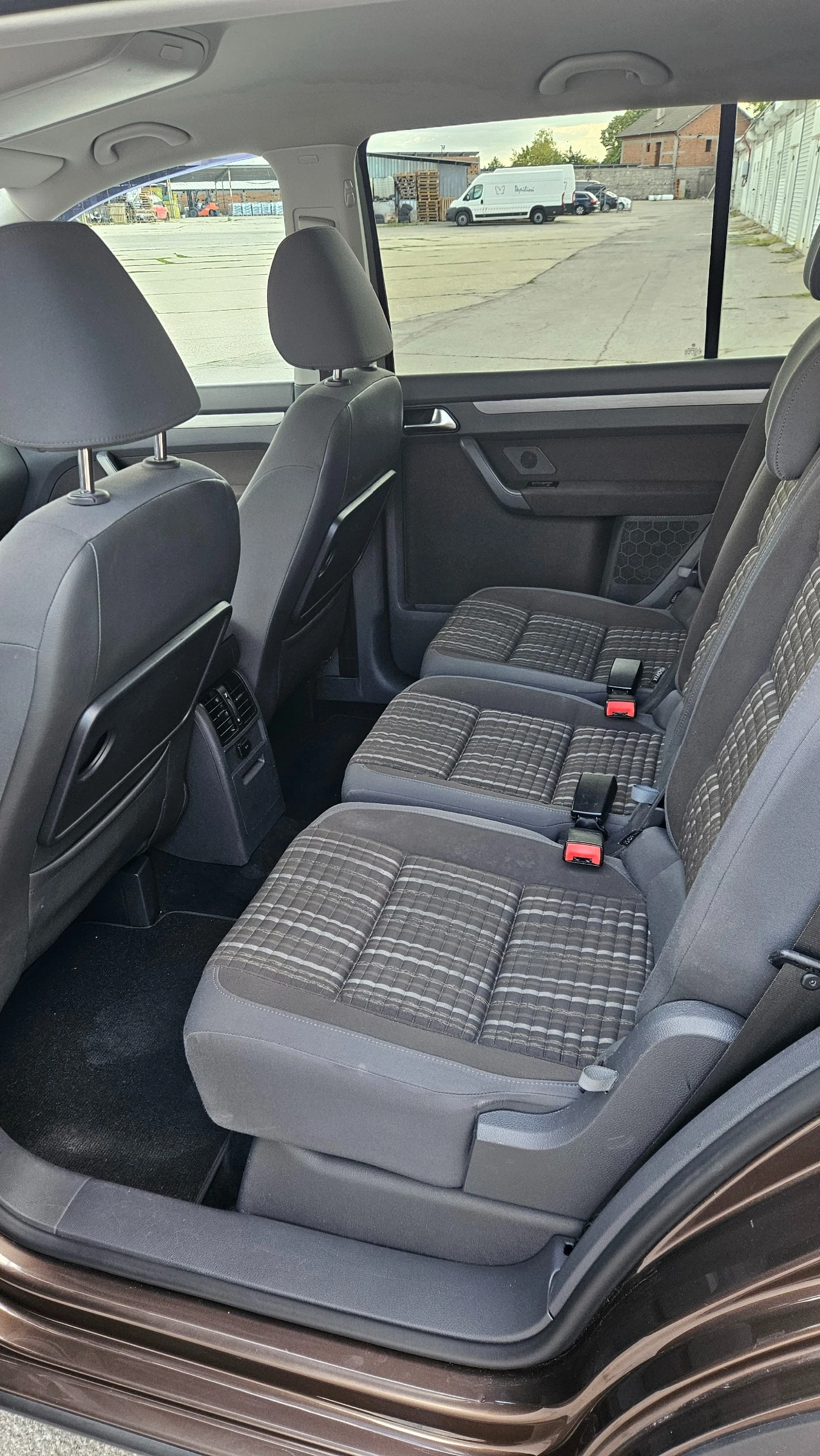 VW Touran CROSS* 2.0 TDI* DSG AUTOMAT* , снимка 14 - Автомобили и джипове - 56246821