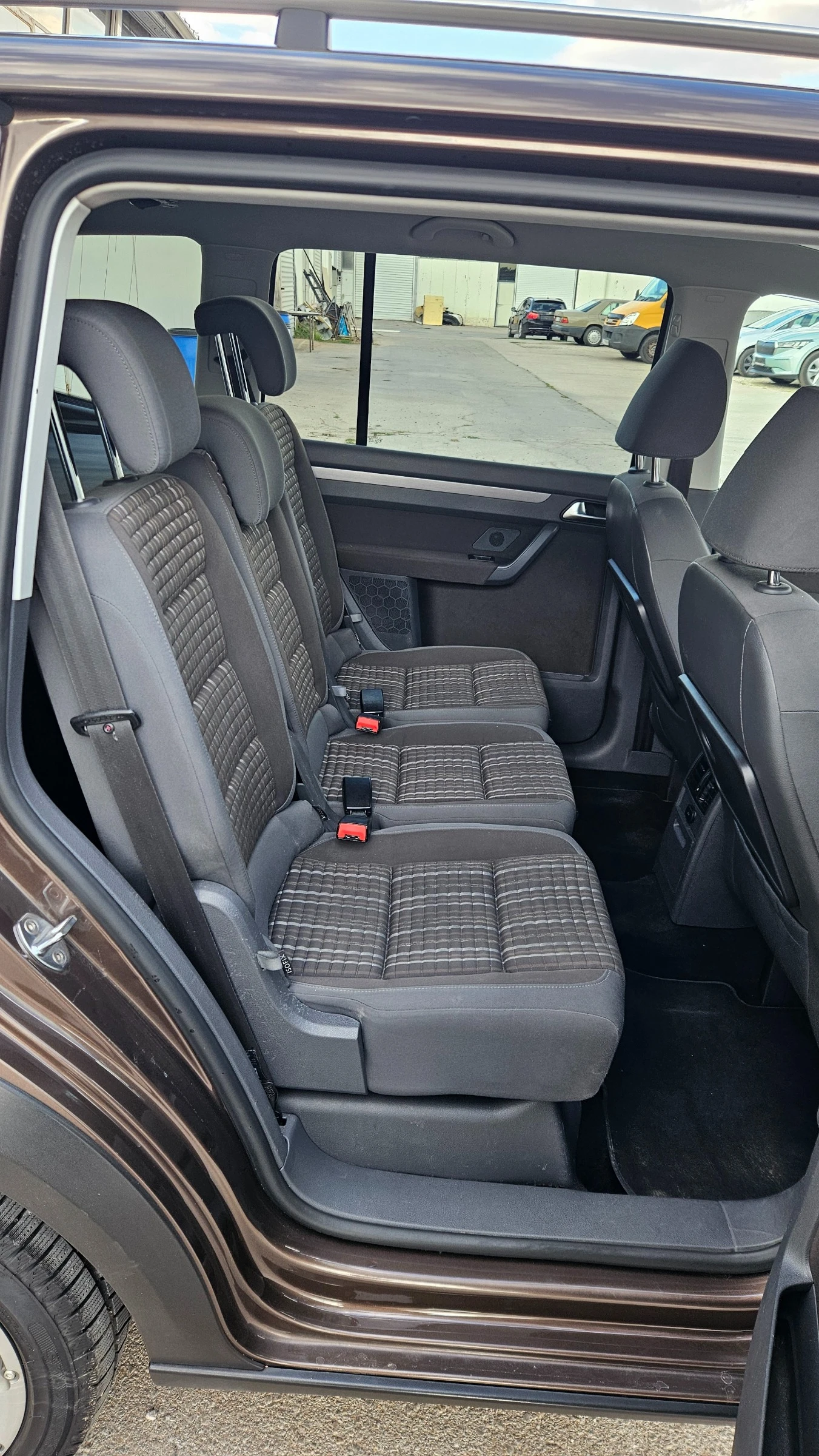 VW Touran CROSS* 2.0 TDI* DSG AUTOMAT* , снимка 15 - Автомобили и джипове - 56246821