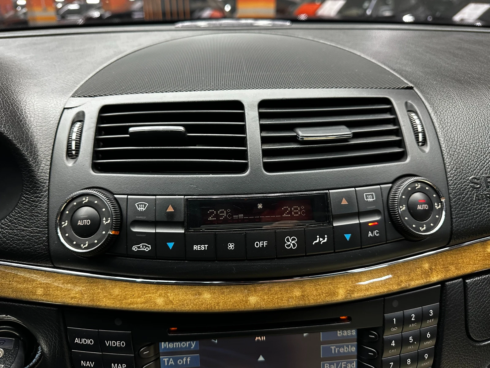 Mercedes-Benz E 320 EVO/Avantgarde | Mobile.bg � ����������� 13