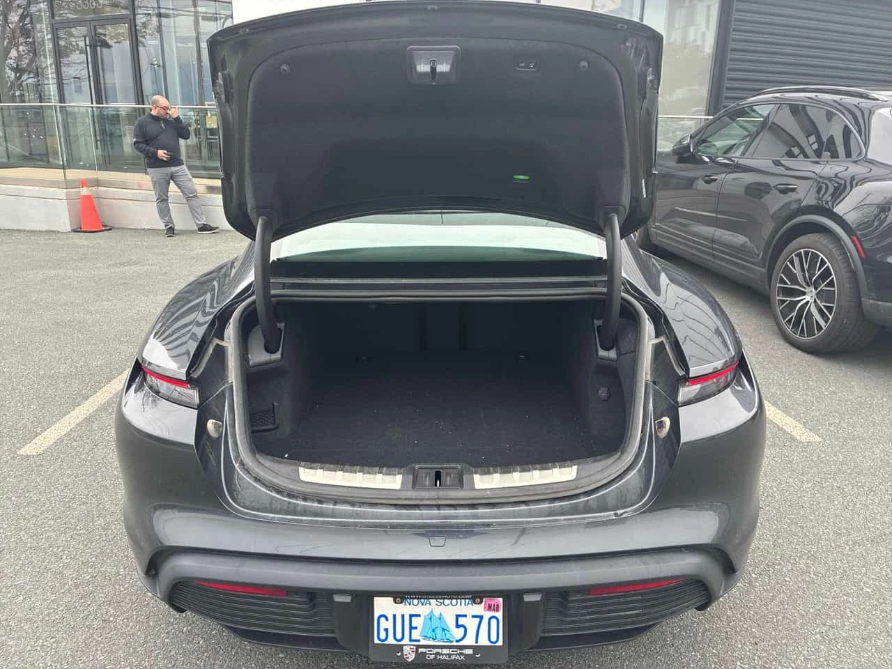 Porsche Taycan 4S  CARFAX | Mobile.bg � ����������� 14
