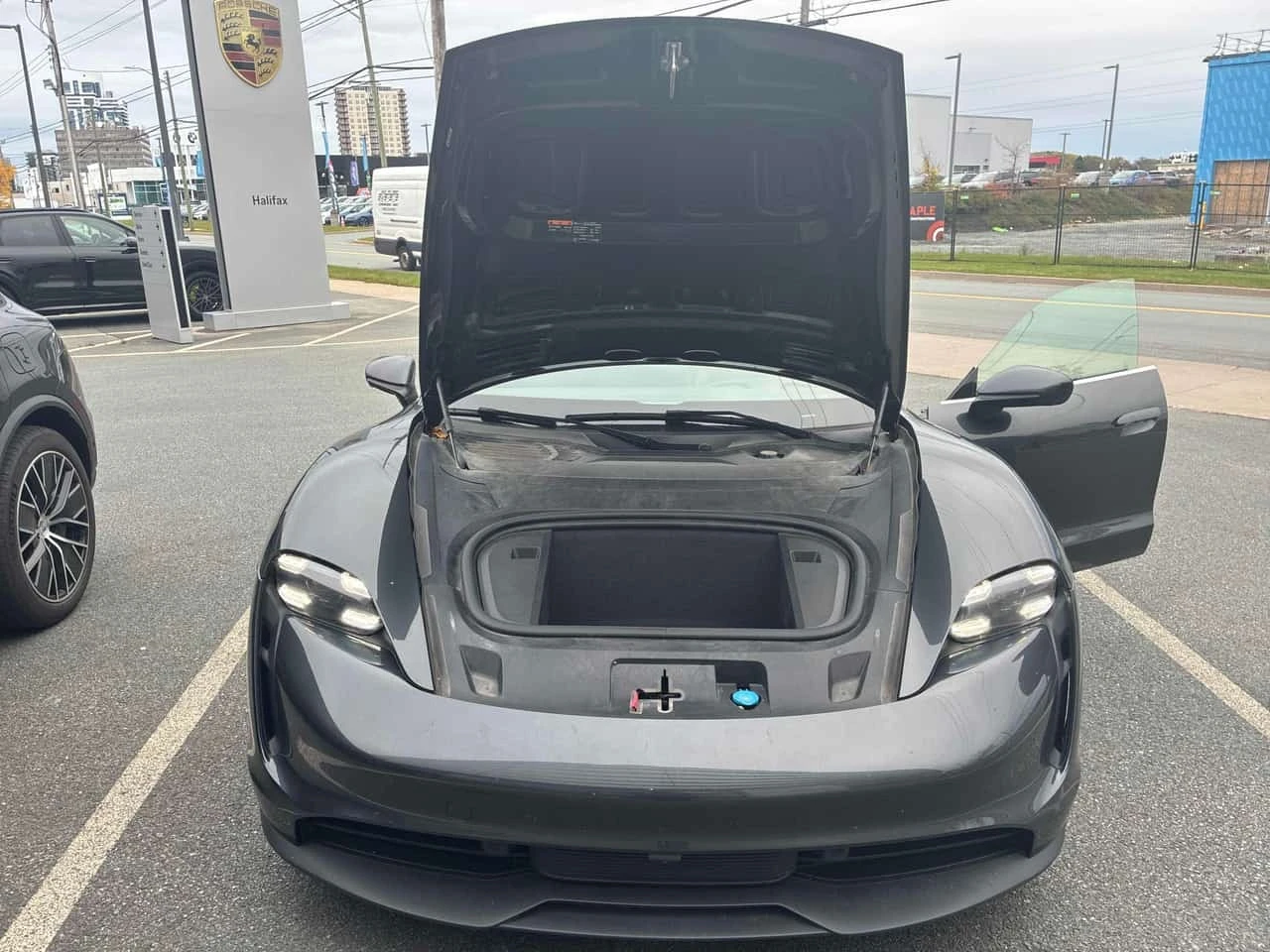 Porsche Taycan 4S  CARFAX | Mobile.bg � ����������� 16