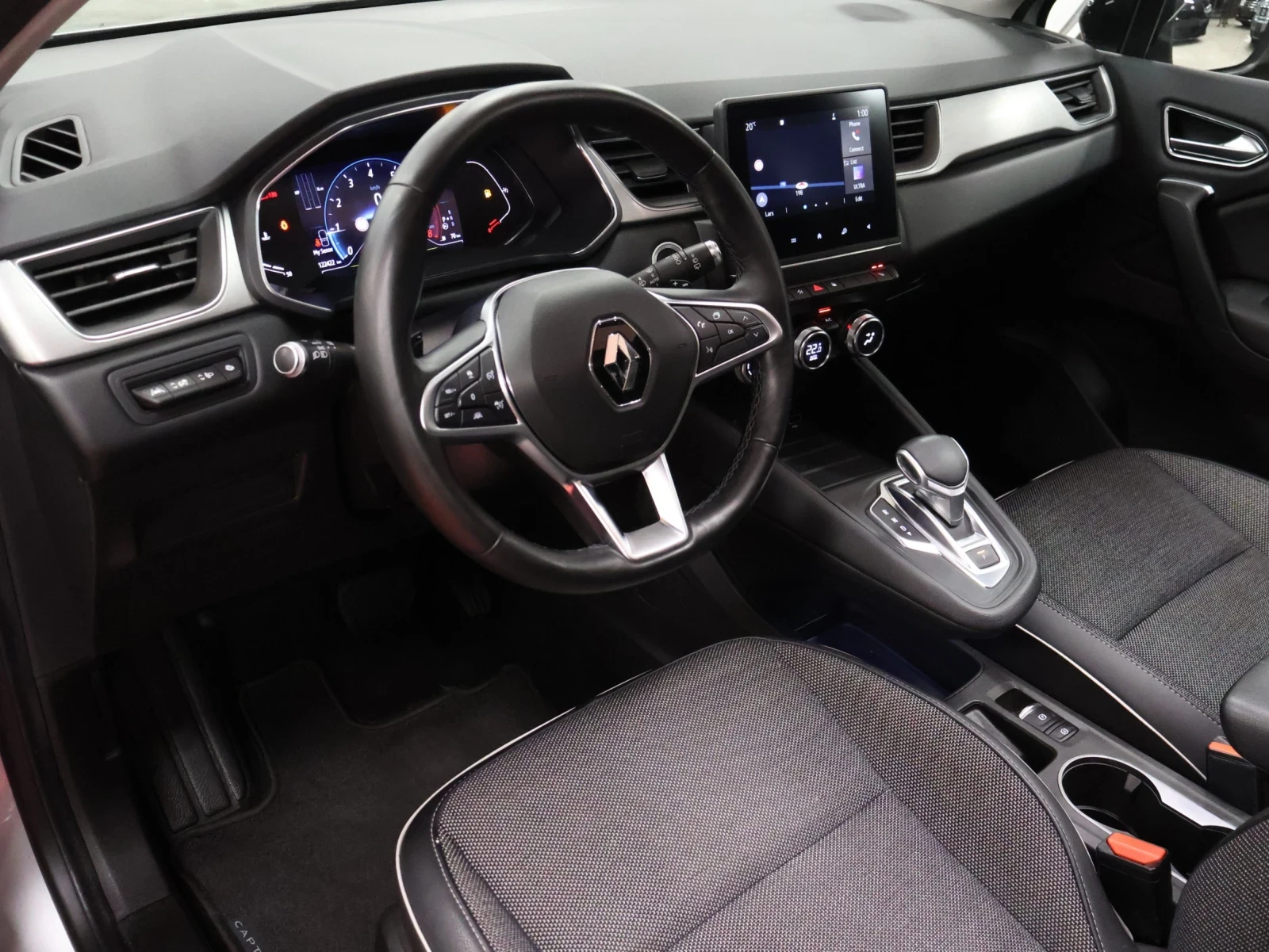 Renault Captur 1.3 TCe | EDC| Intense | 122000km, снимка 8 - Автомобили и джипове - 56631009