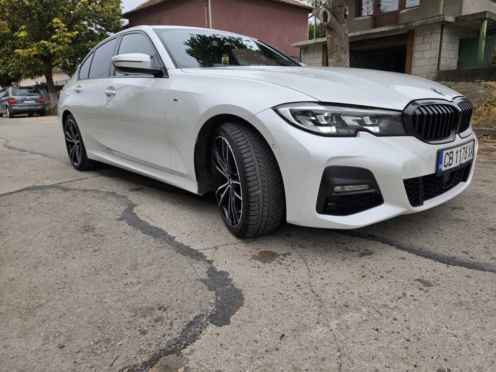 BMW 320, снимка 2 - Автомобили и джипове - 56643512