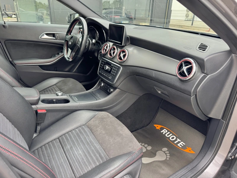 Mercedes-Benz GLA 220 CDi 4Matic AMG Pack, снимка 10 - Автомобили и джипове - 51300496